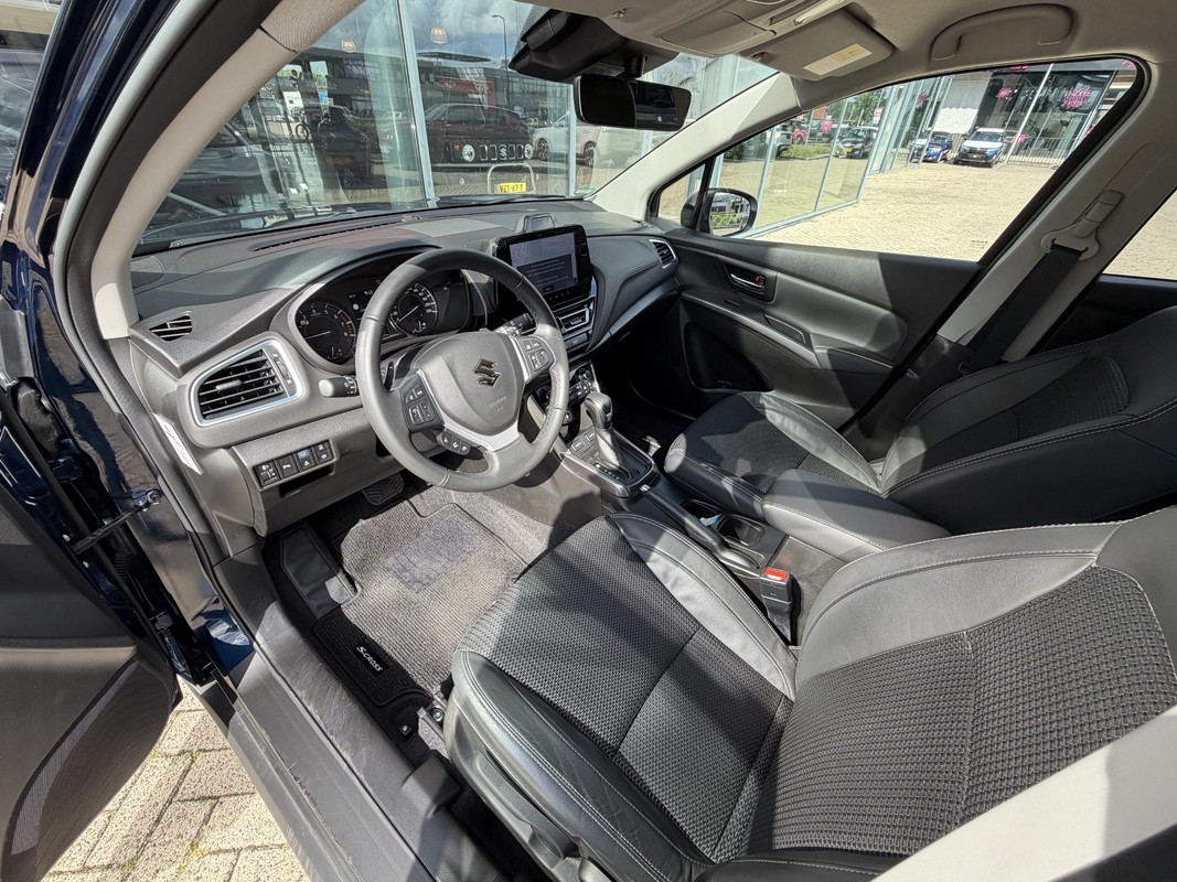Suzuki S-Cross