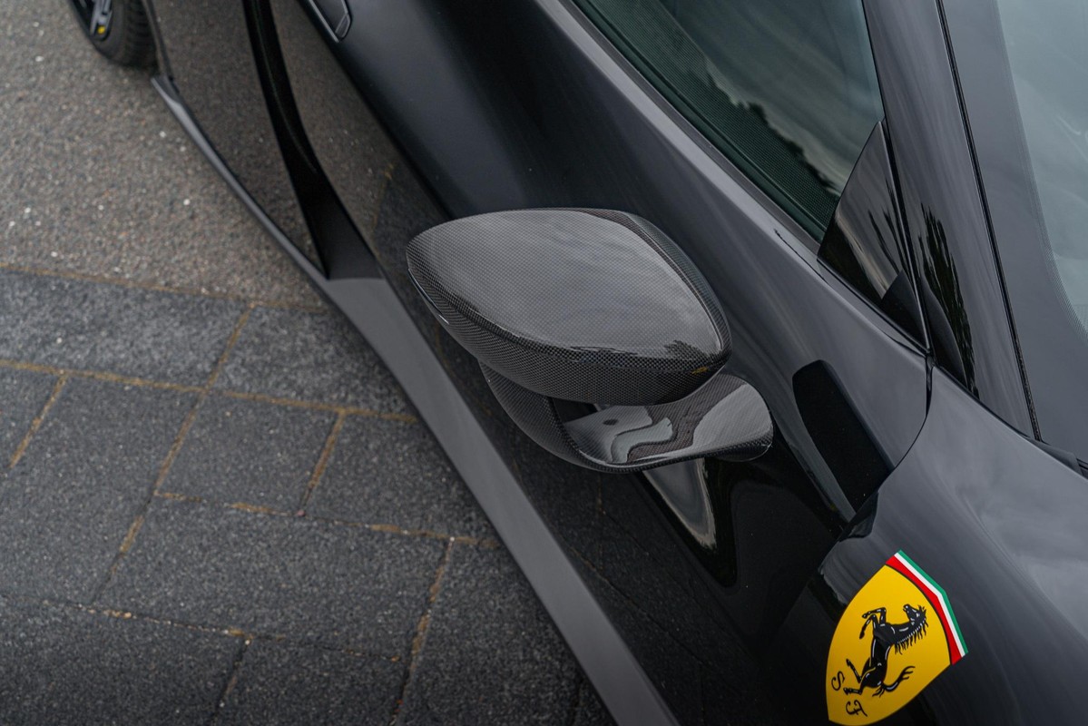 Ferrari 296
