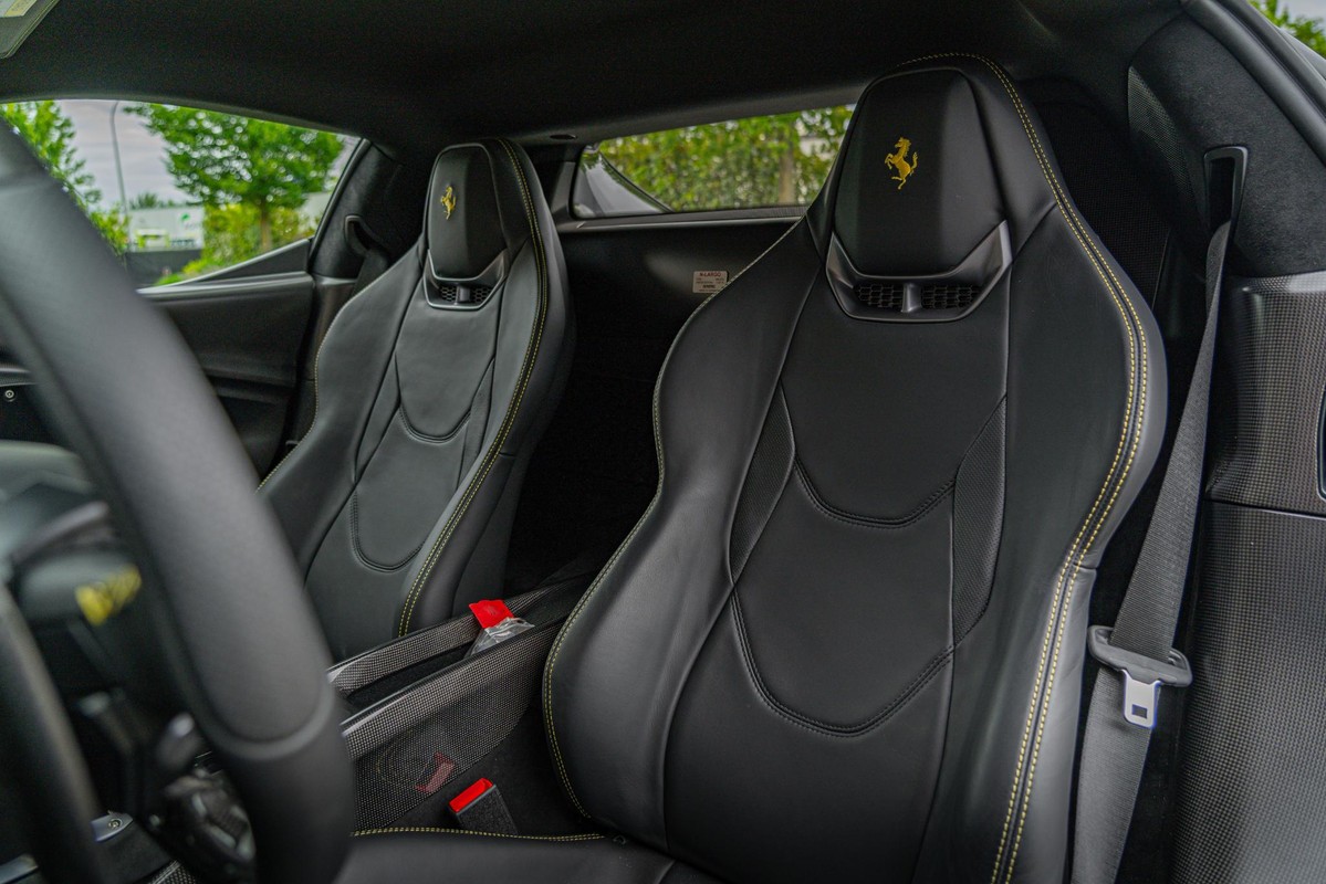 Ferrari 296
