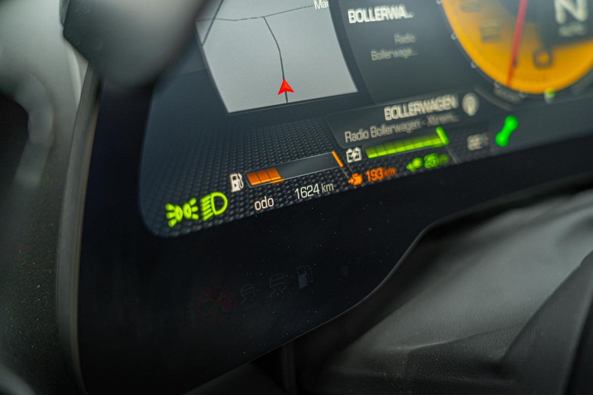 Ferrari 296