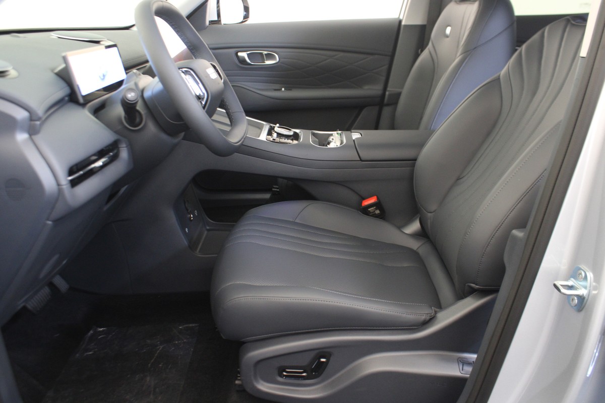 Geely Starray EM-i