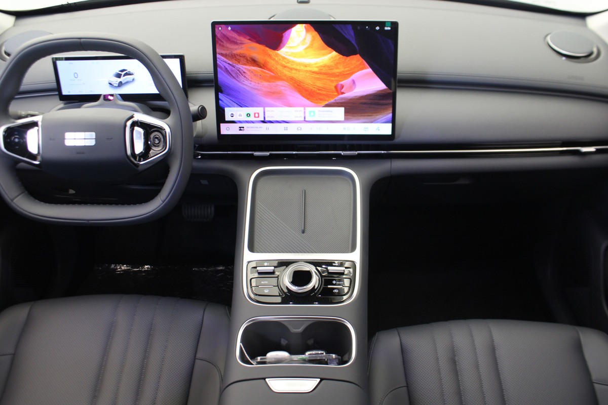 Geely Starray EM-i