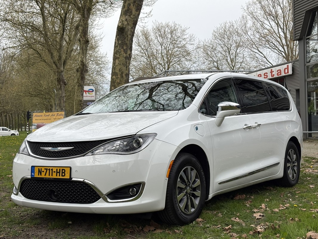 Chrysler Pacifica