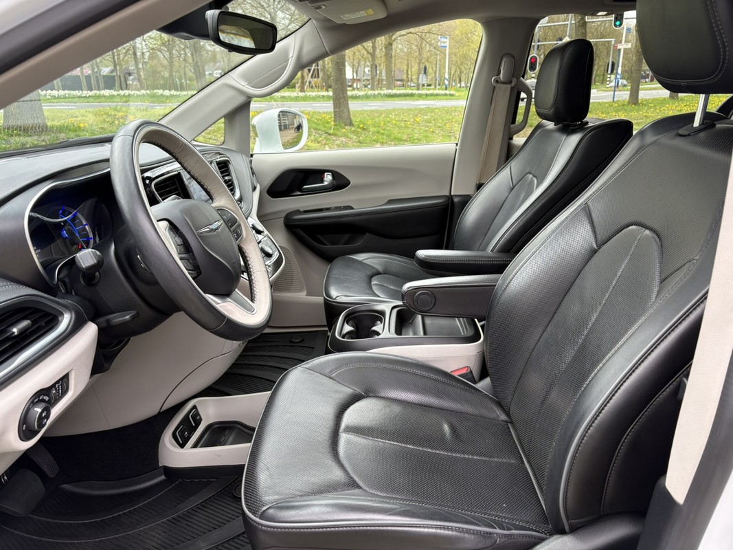 Chrysler Pacifica