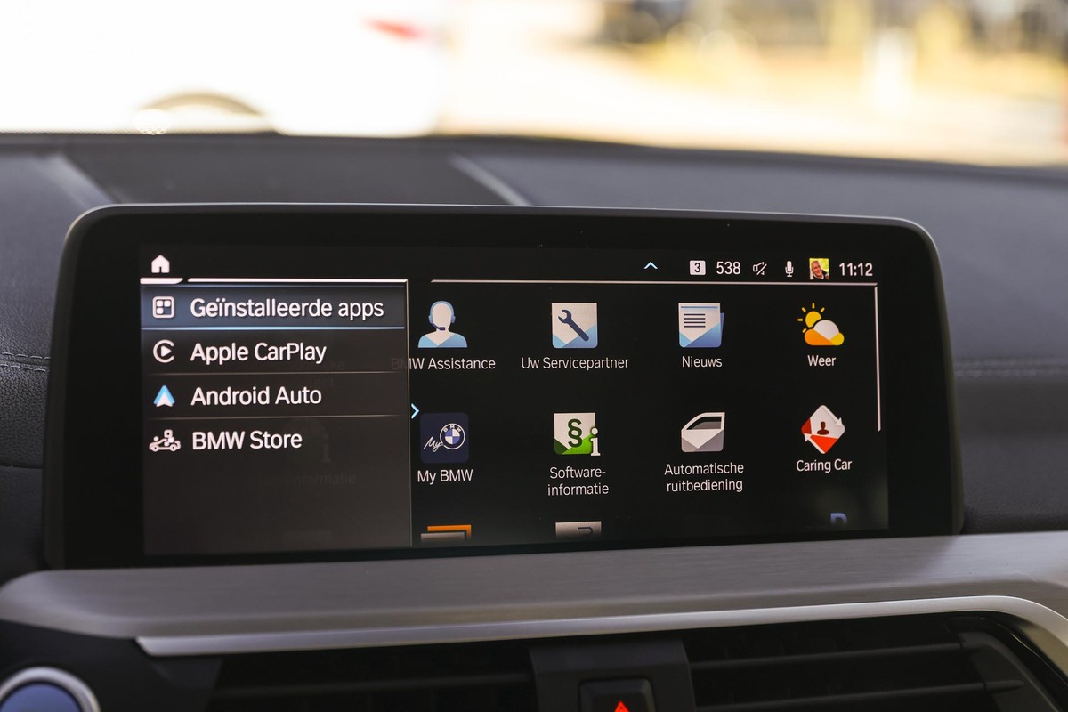BMW iX3