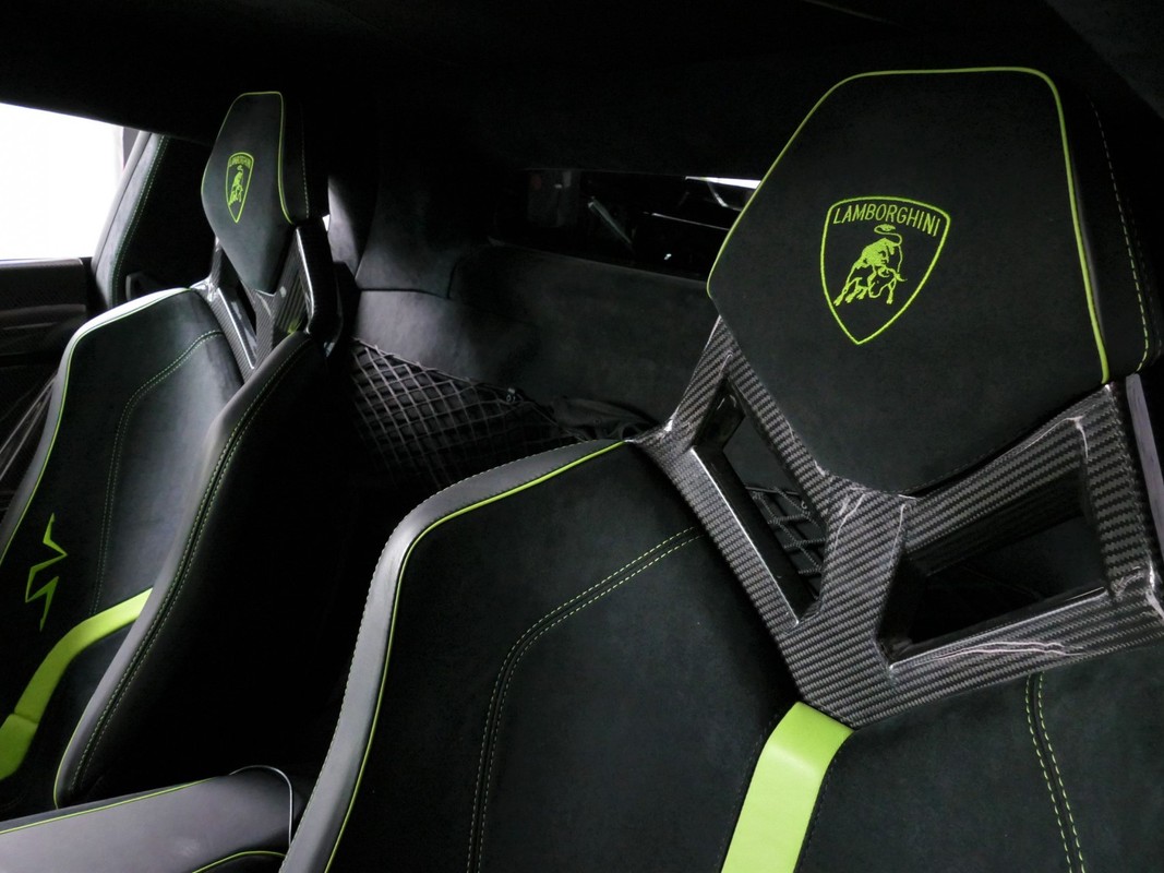 Lamborghini Aventador