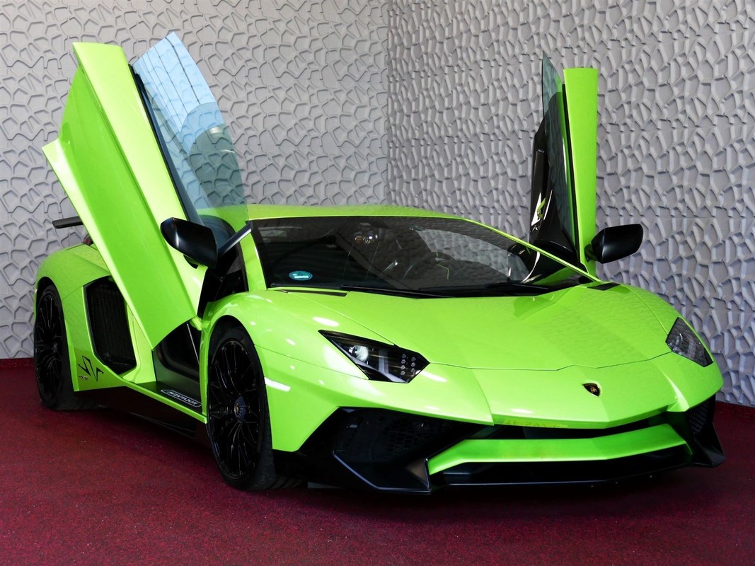 Lamborghini Aventador