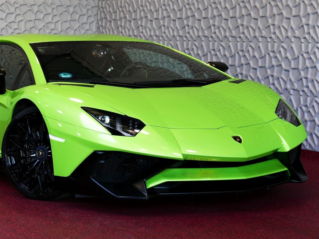 Lamborghini Aventador