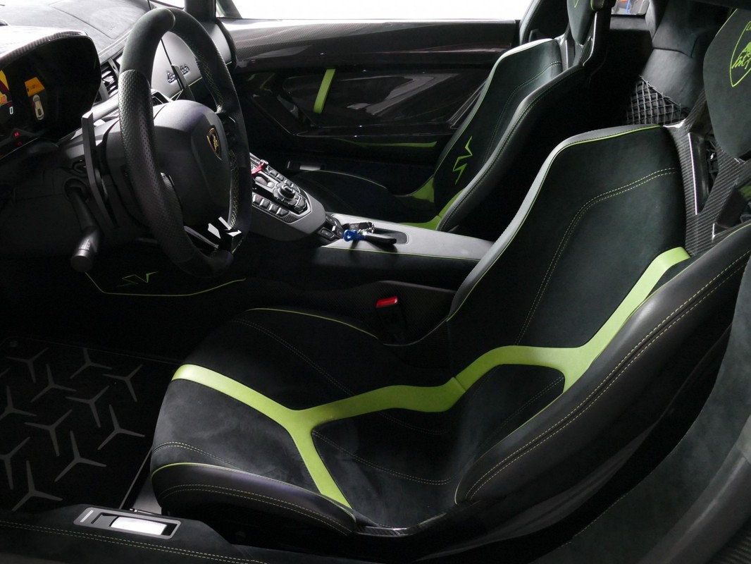 Lamborghini Aventador