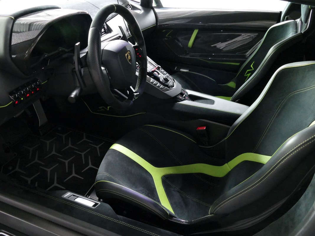 Lamborghini Aventador