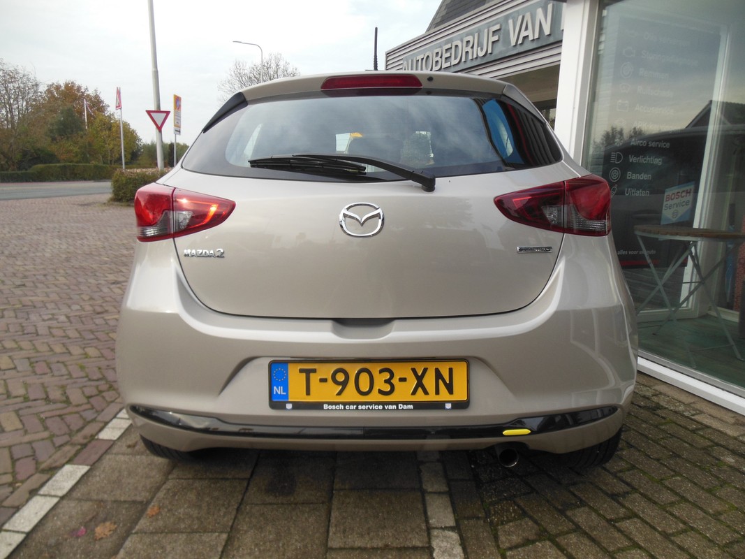 Mazda 2