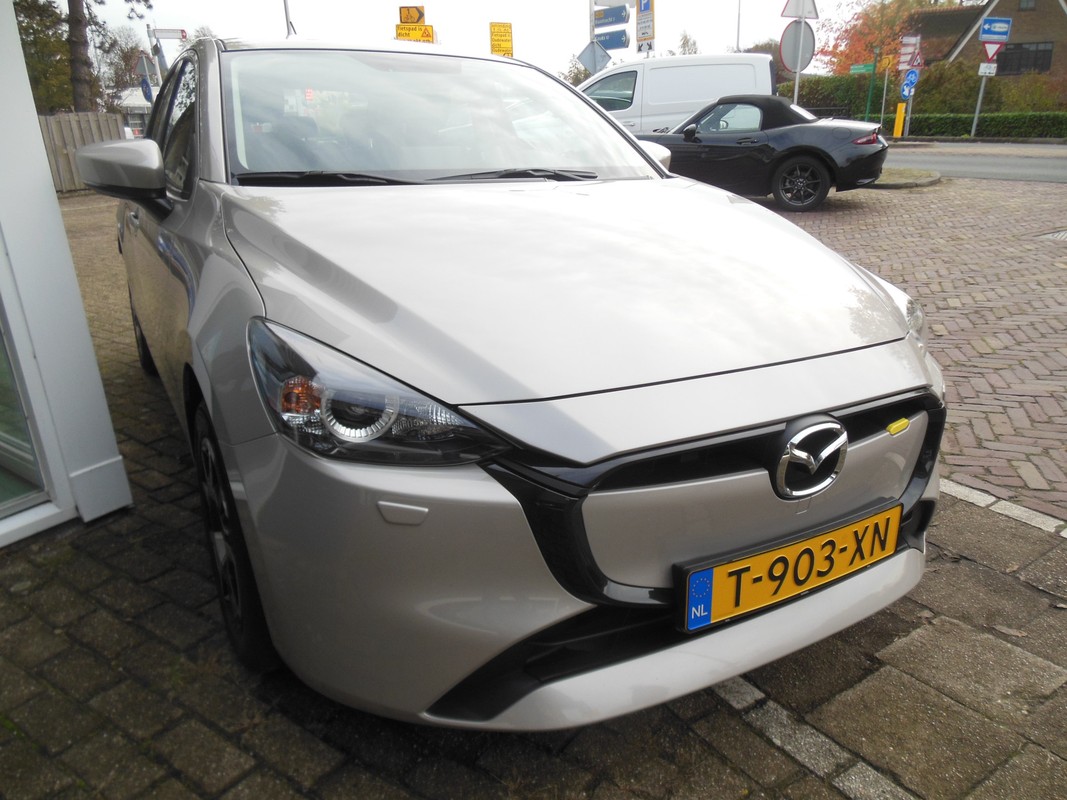 Mazda 2