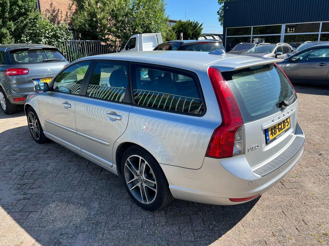 Volvo V50