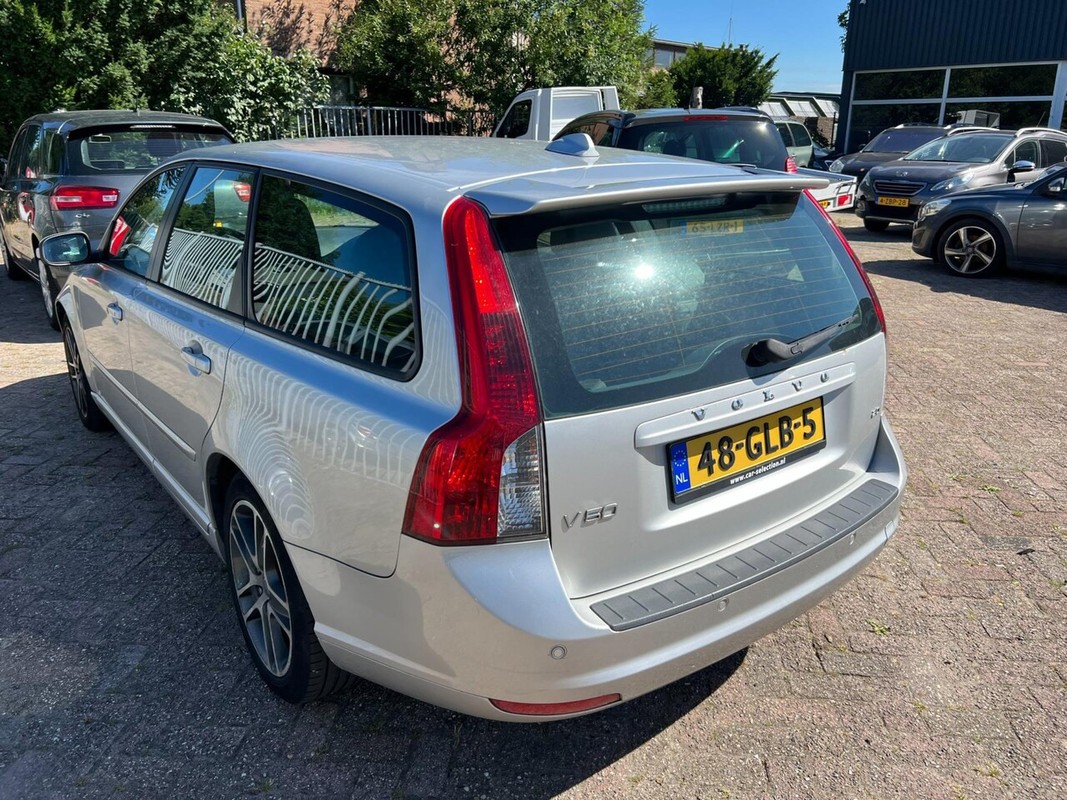 Volvo V50