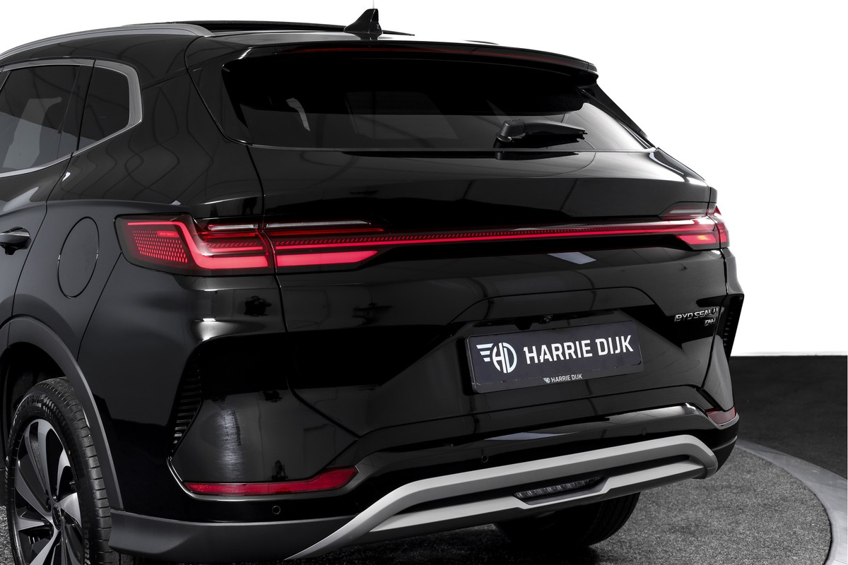 BYD SEAL U