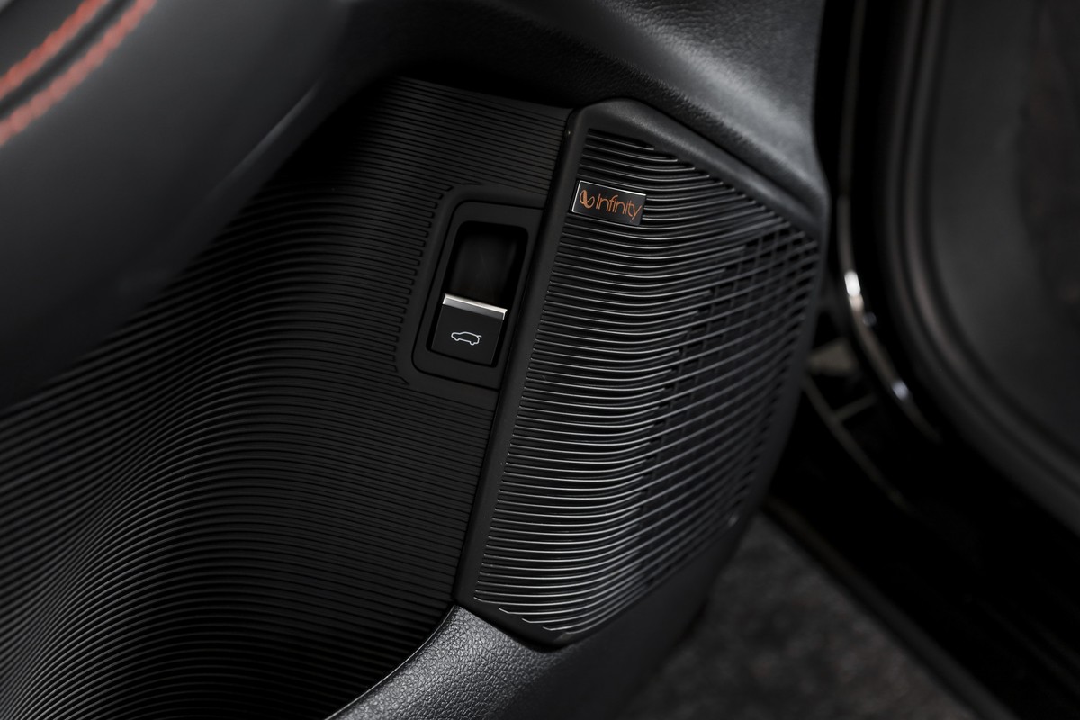 BYD SEAL U