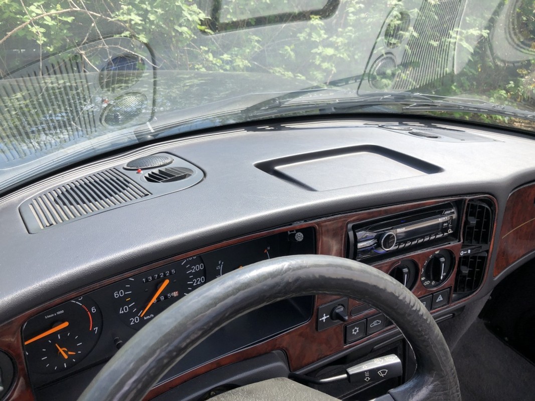 Saab 900