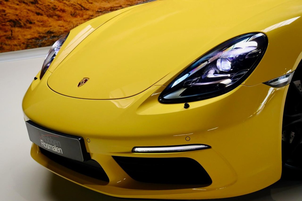 Porsche 718