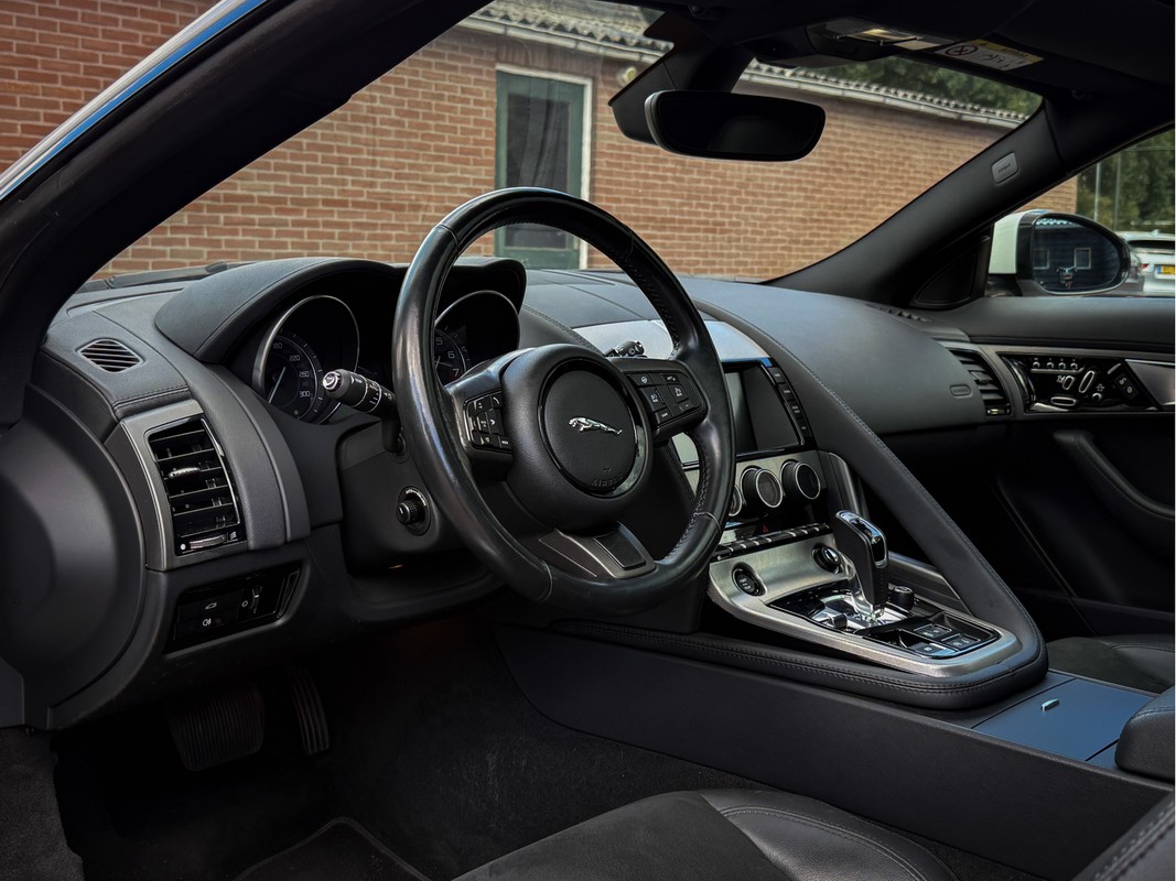 Jaguar F-TYPE