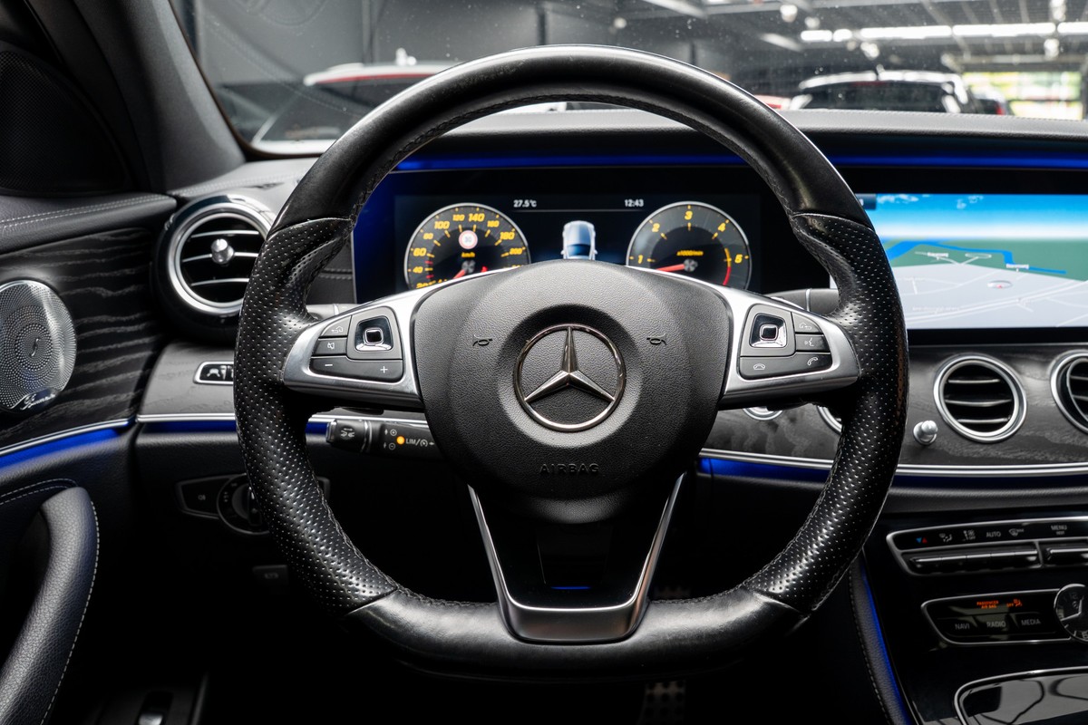 Mercedes-Benz E-Klasse