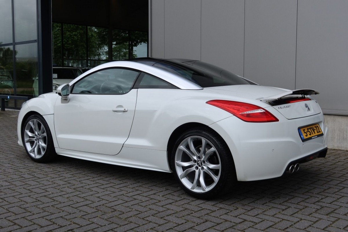 Peugeot RCZ