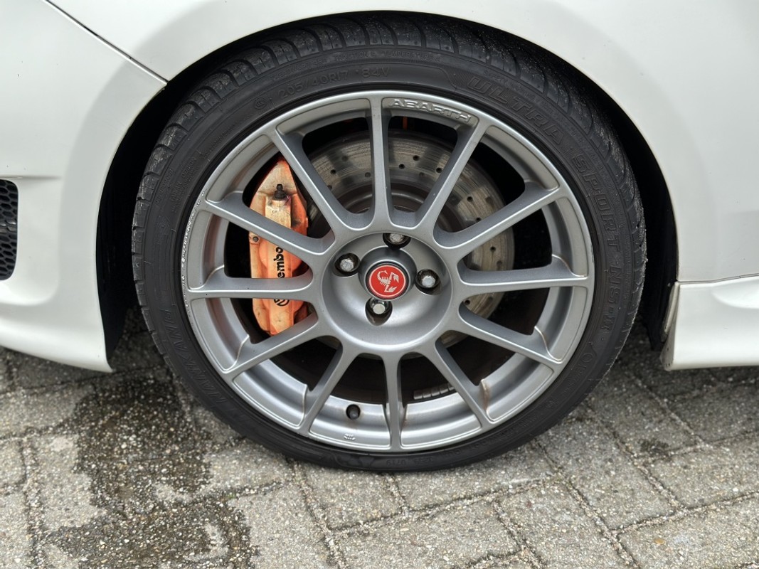 Abarth 595