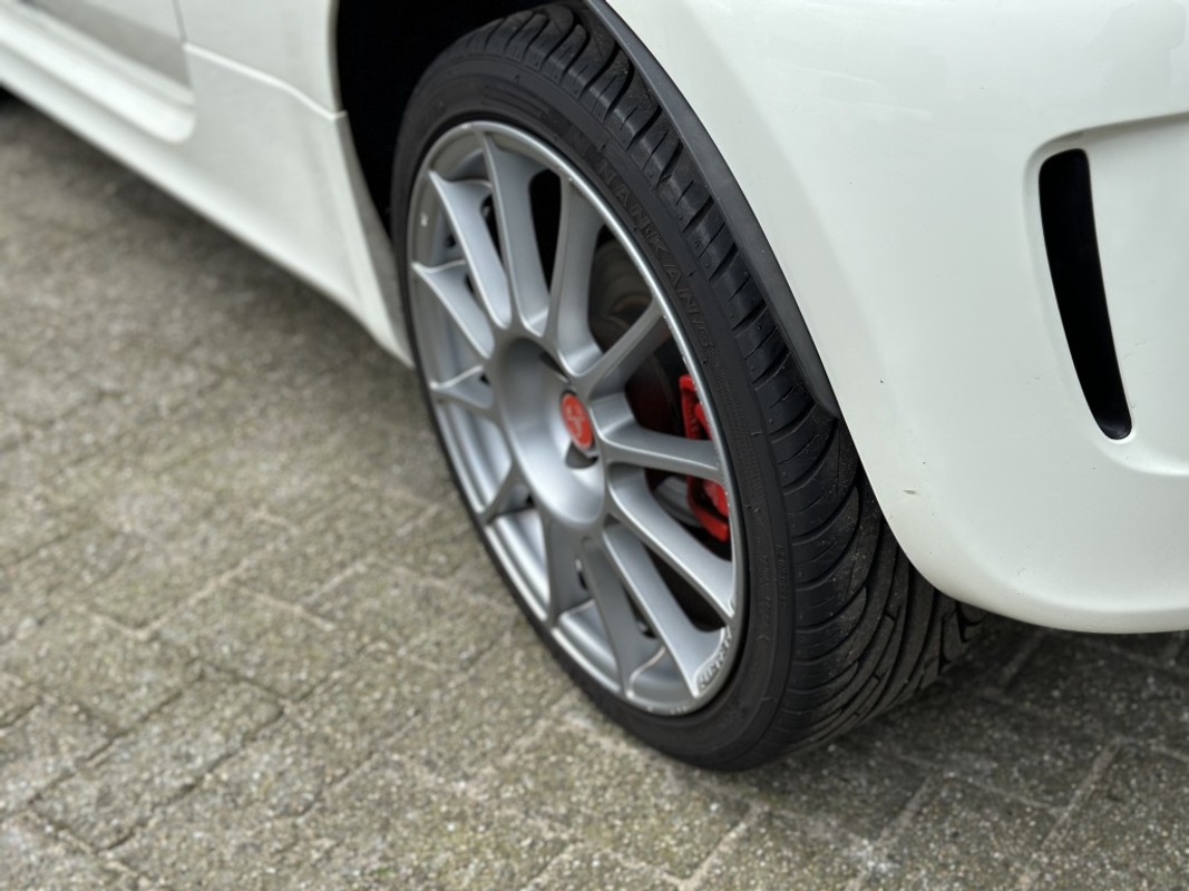 Abarth 595