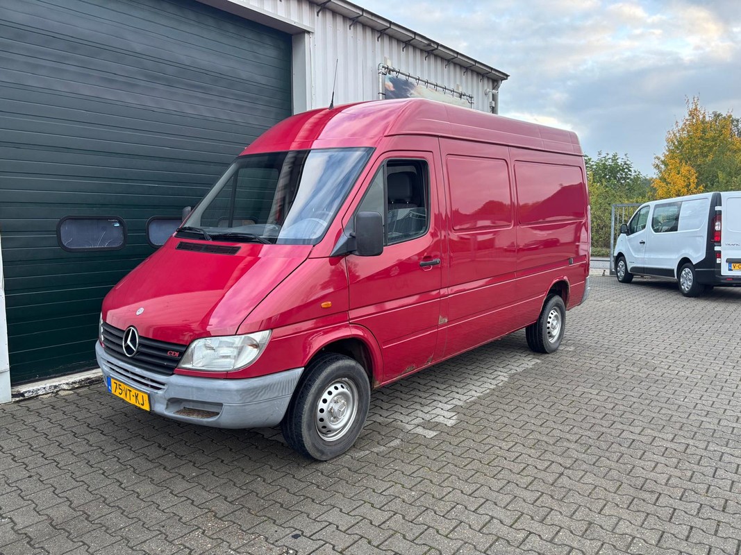 Mercedes-Benz Sprinter
