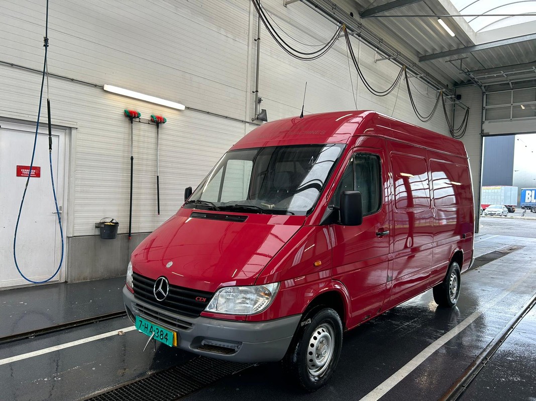 Mercedes-Benz Sprinter