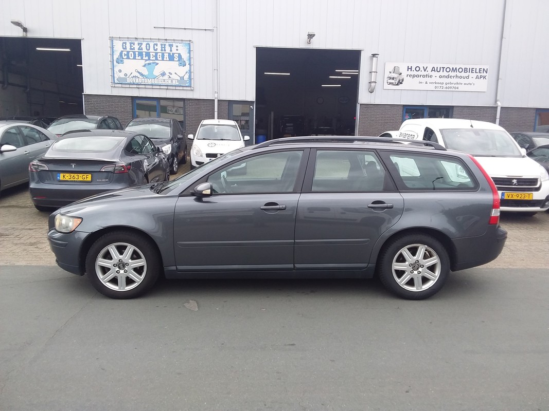 Volvo V50