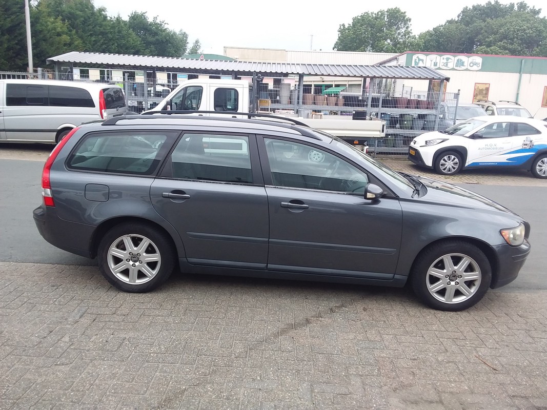 Volvo V50