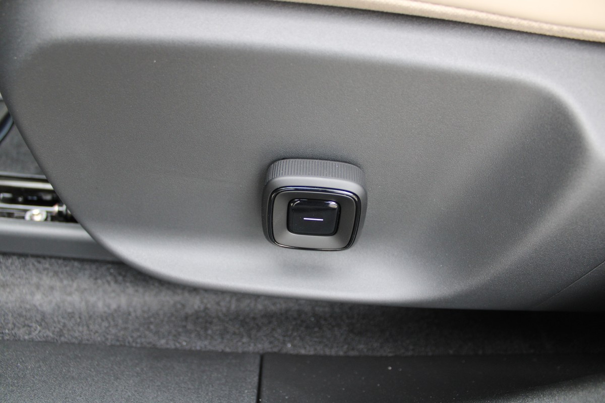Volvo EX30