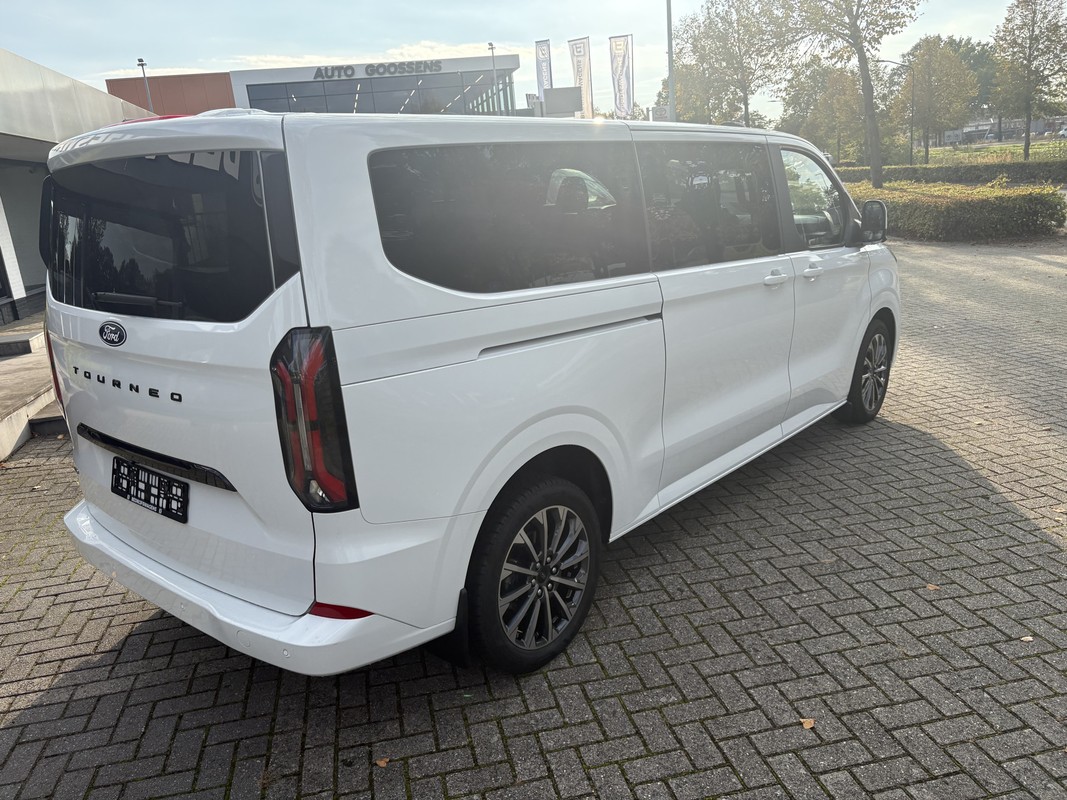 Ford Tourneo Custom
