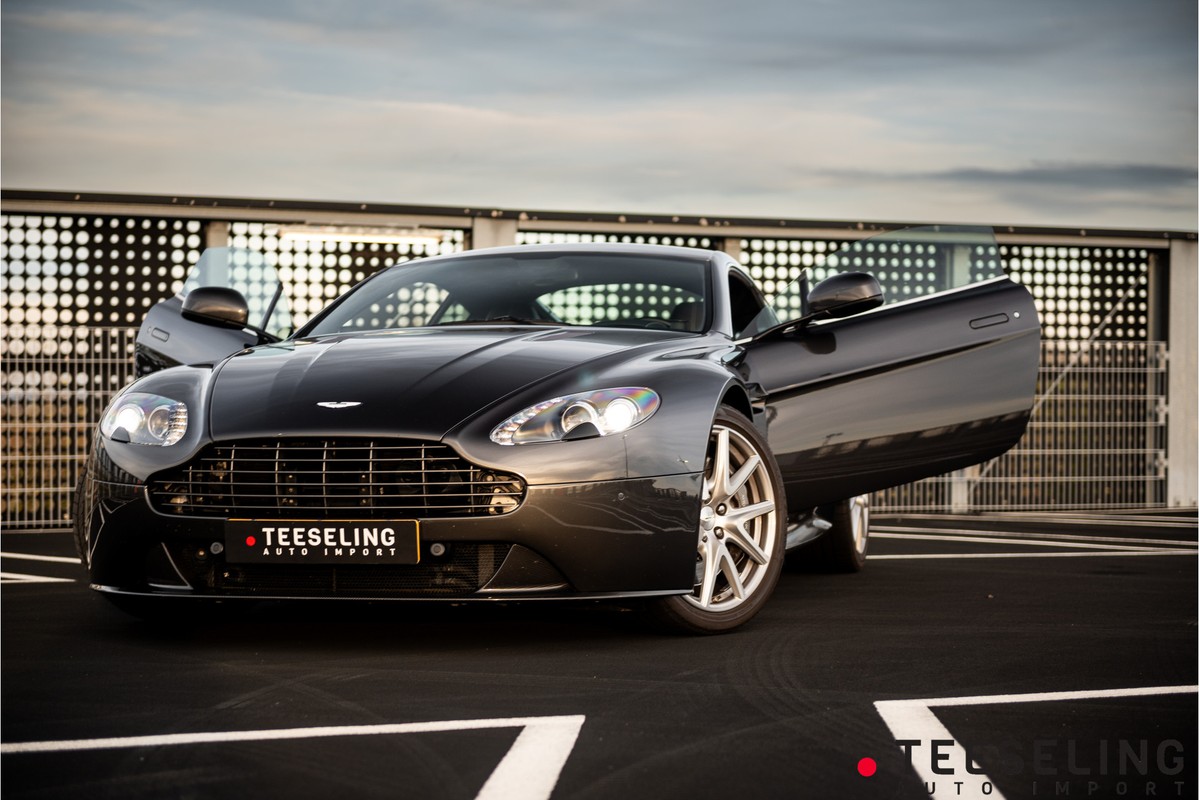 Aston Martin V8 Vantage