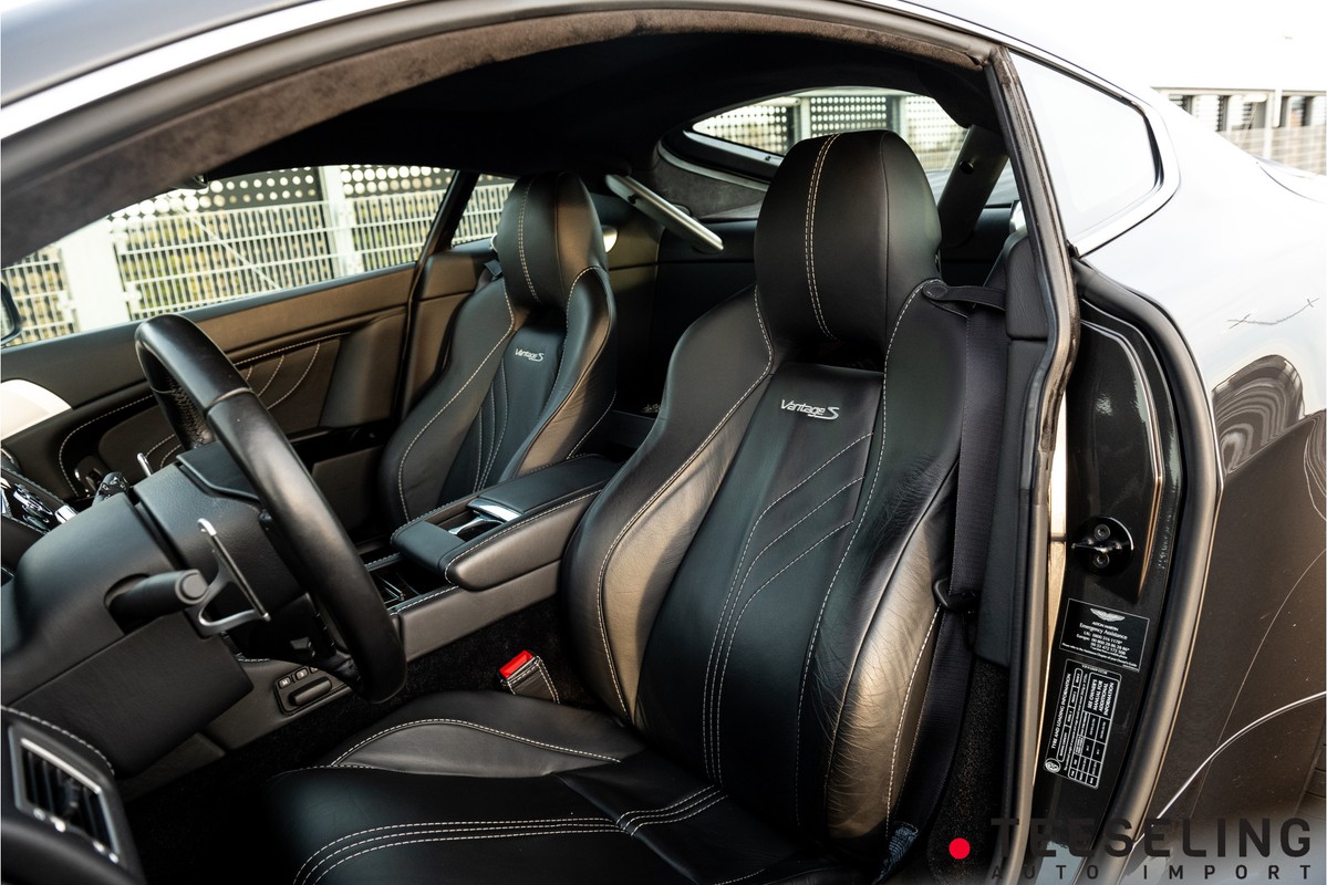 Aston Martin V8 Vantage