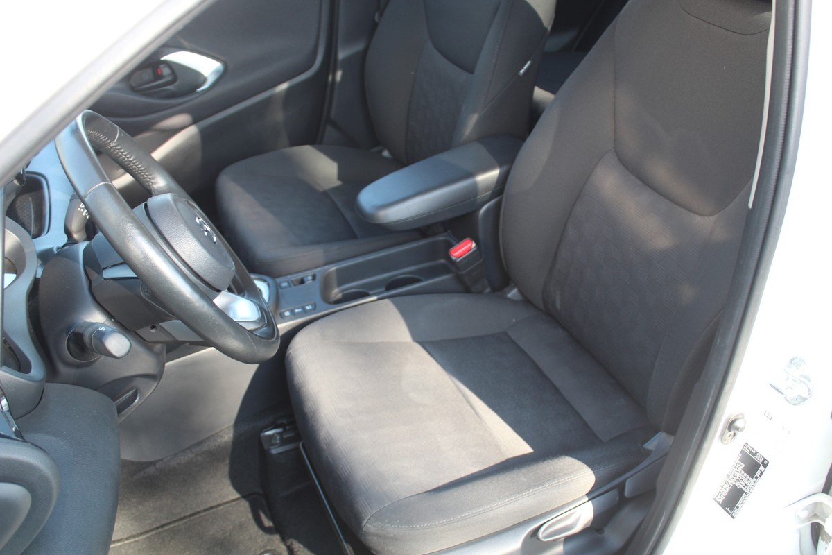 Mazda 2 Hybrid