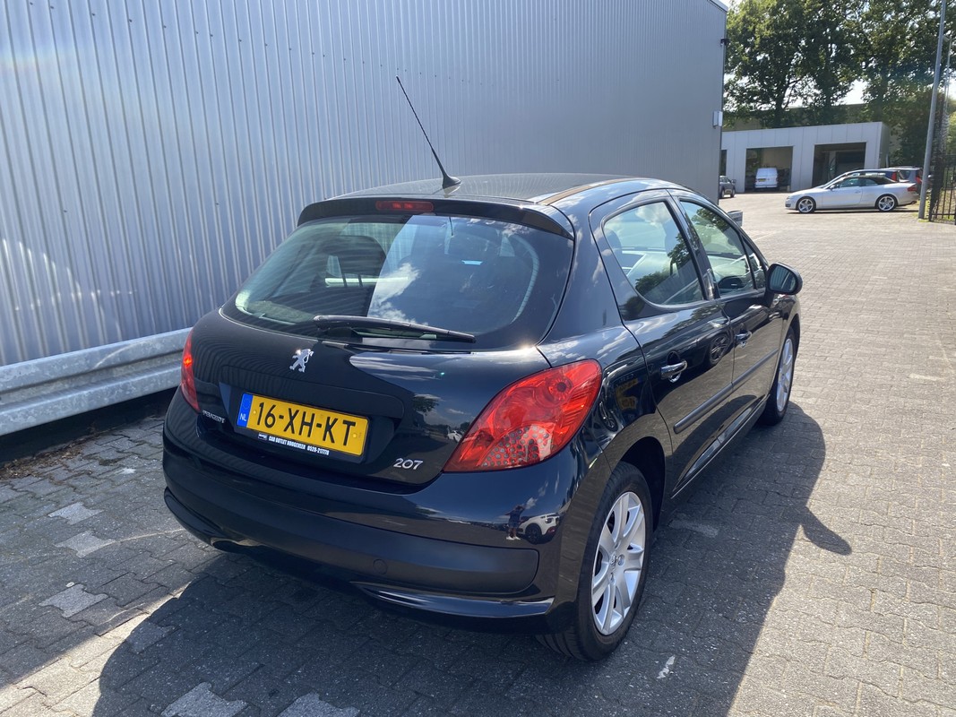 Peugeot 207