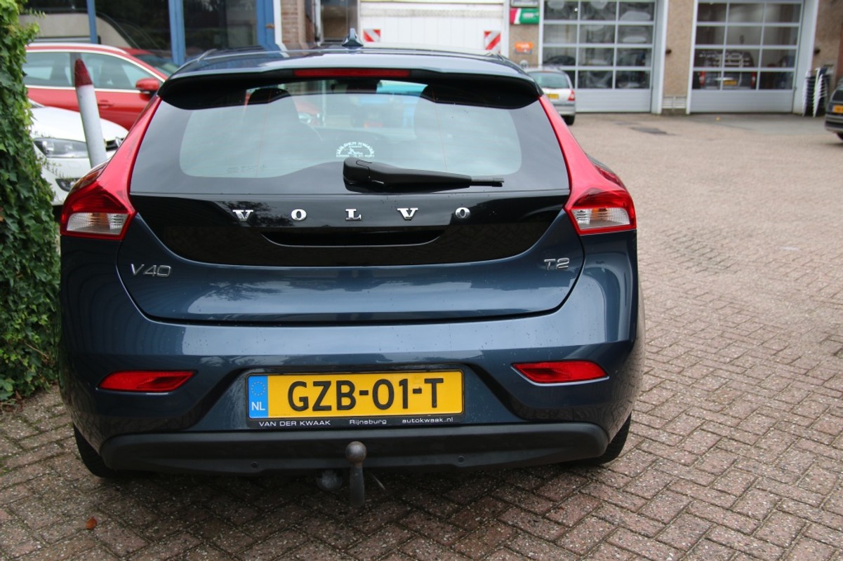 Volvo V40