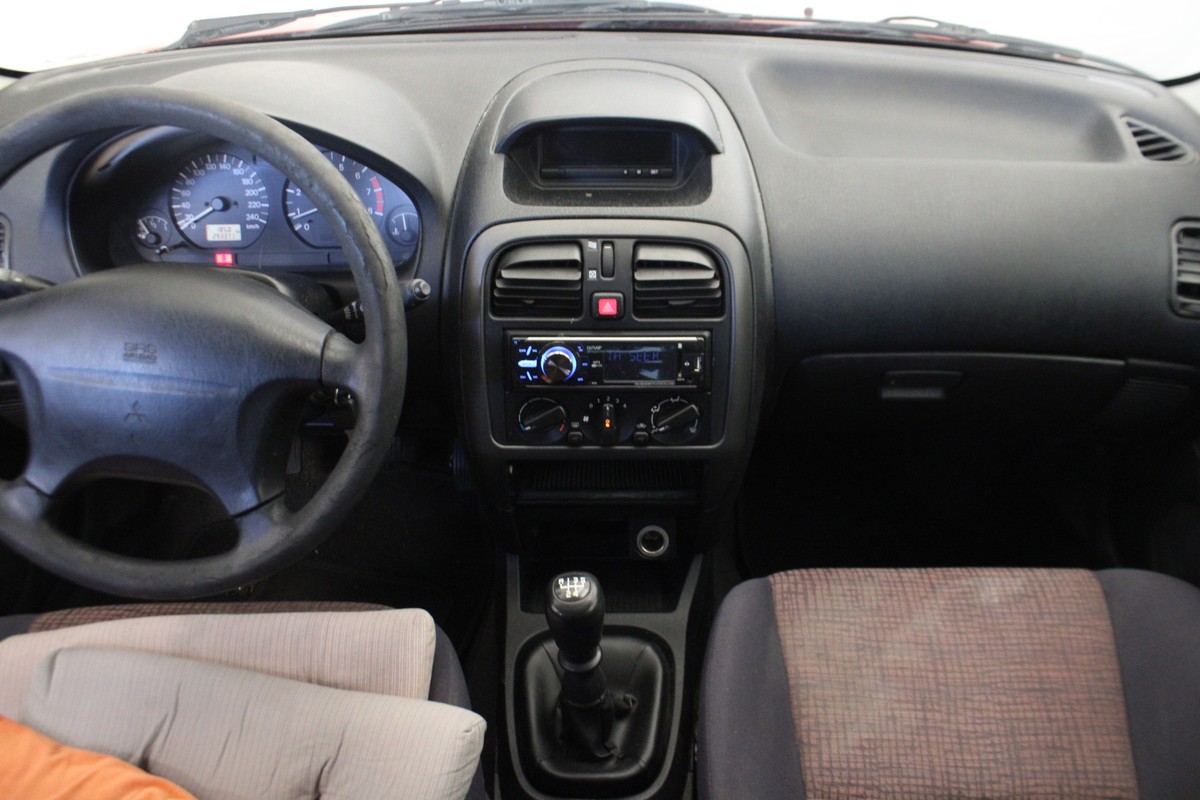 Mitsubishi Carisma