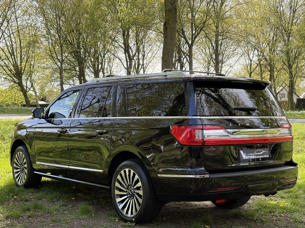 Lincoln Navigator