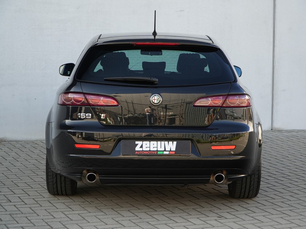Alfa Romeo 159