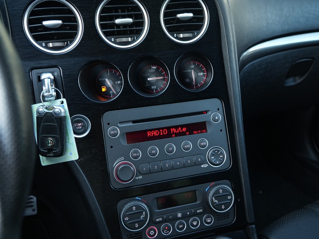 Alfa Romeo 159