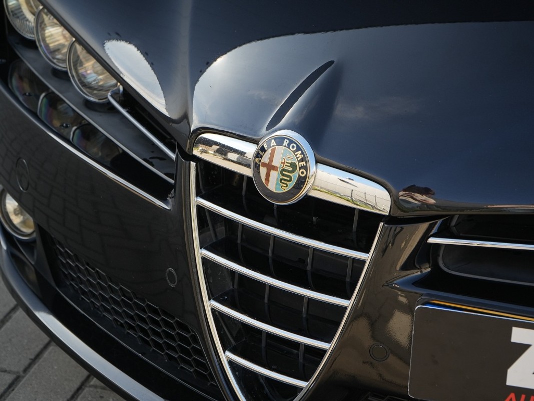 Alfa Romeo 159