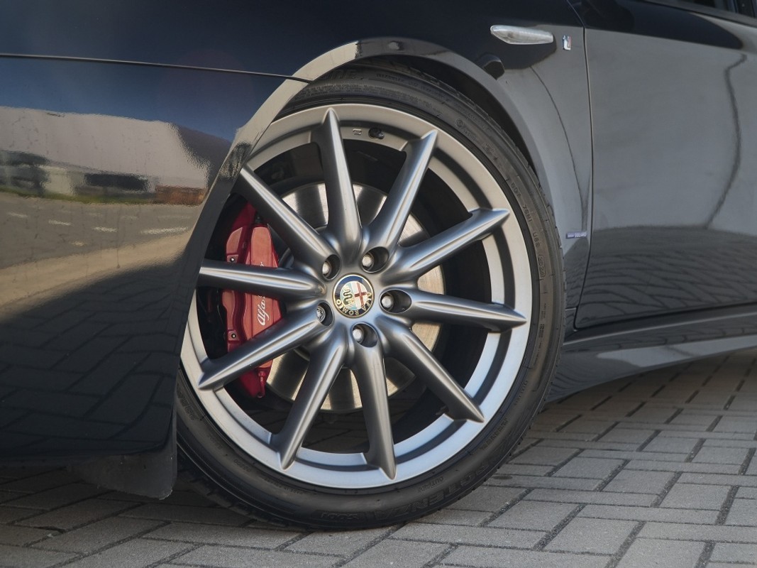 Alfa Romeo 159