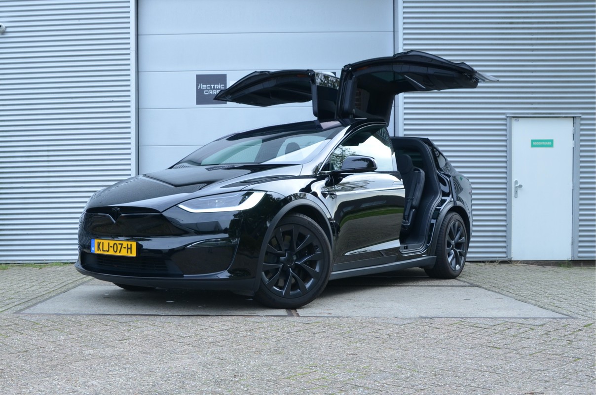 Tesla Model X