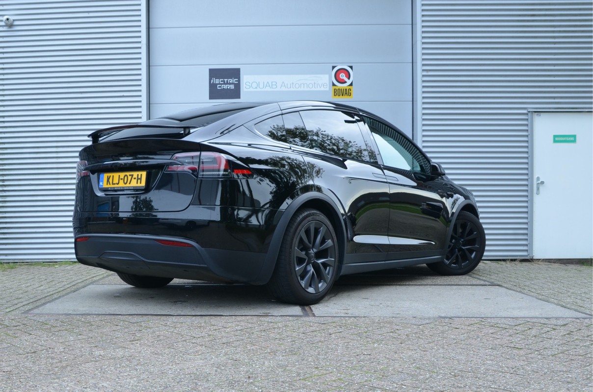 Tesla Model X