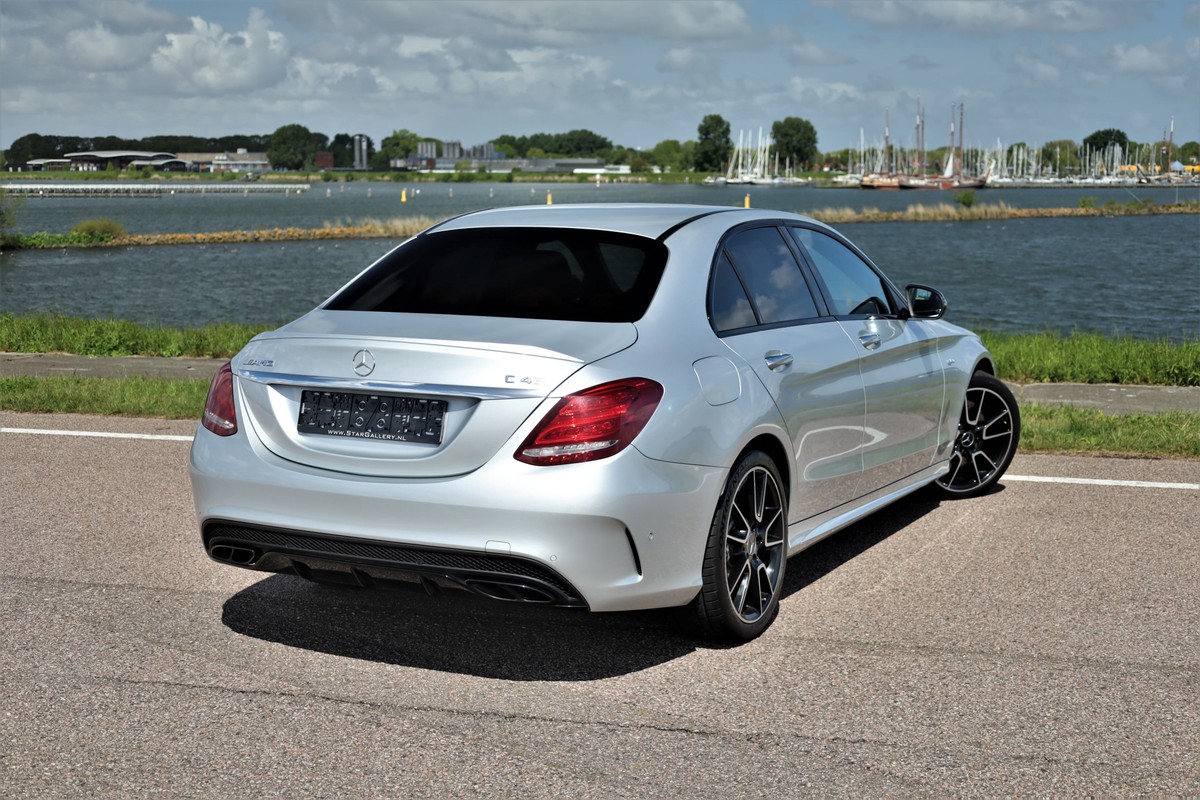 Mercedes-Benz C-Klasse