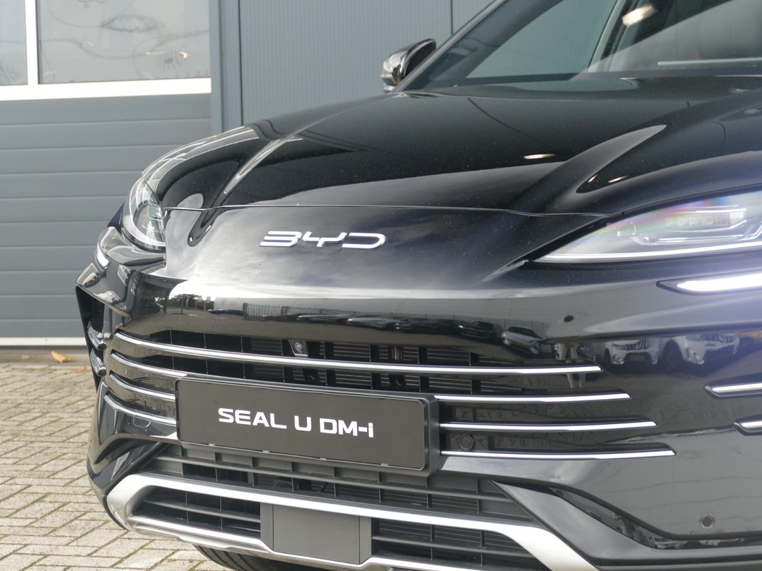 BYD SEAL U