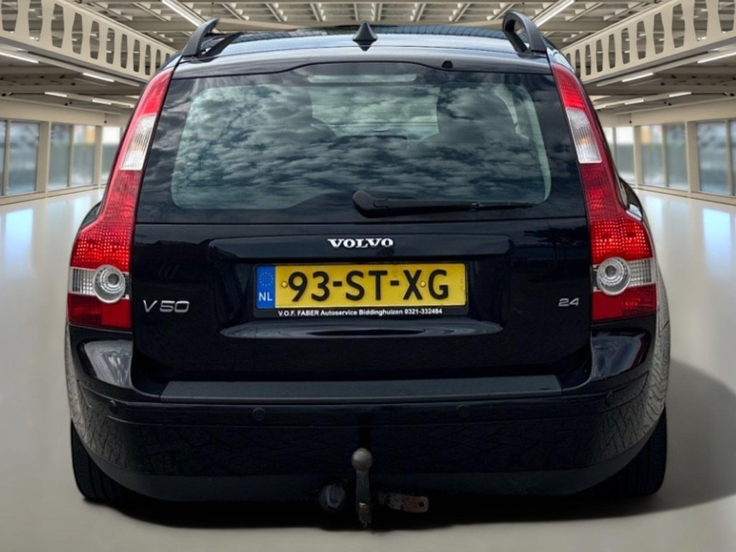 Volvo V50
