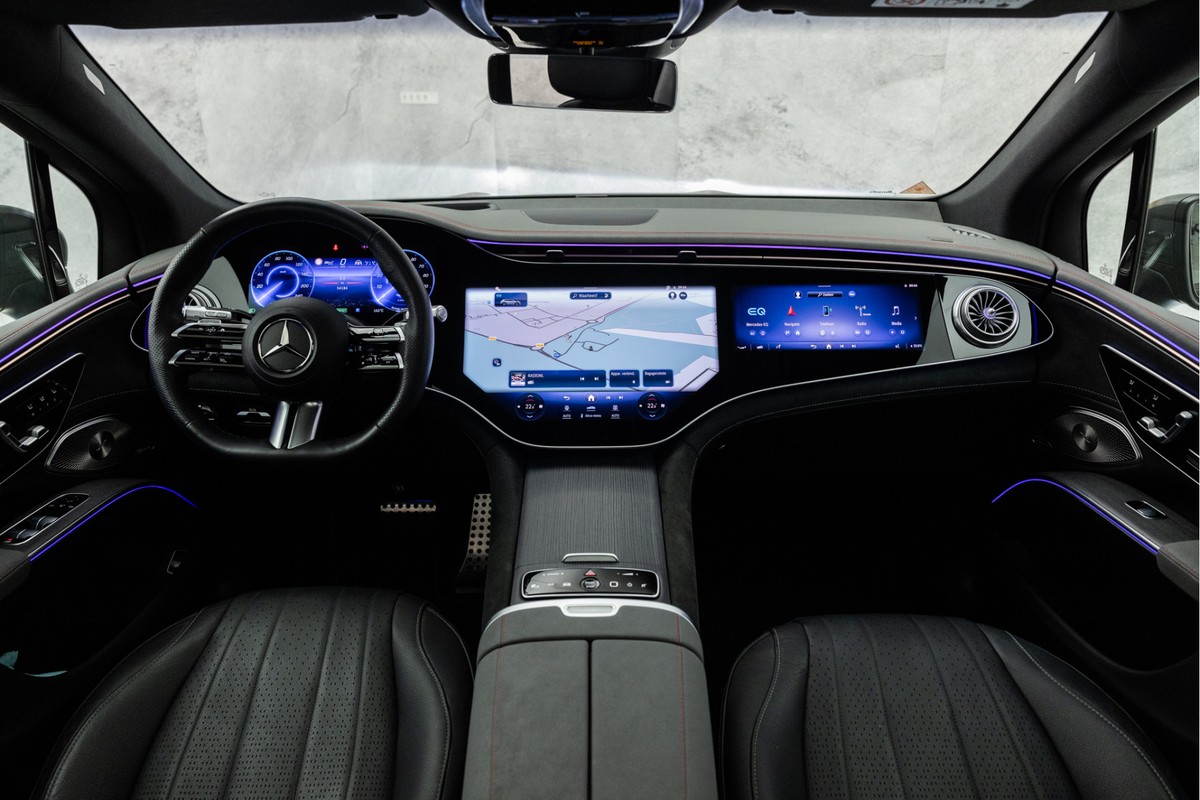 Mercedes-Benz EQS